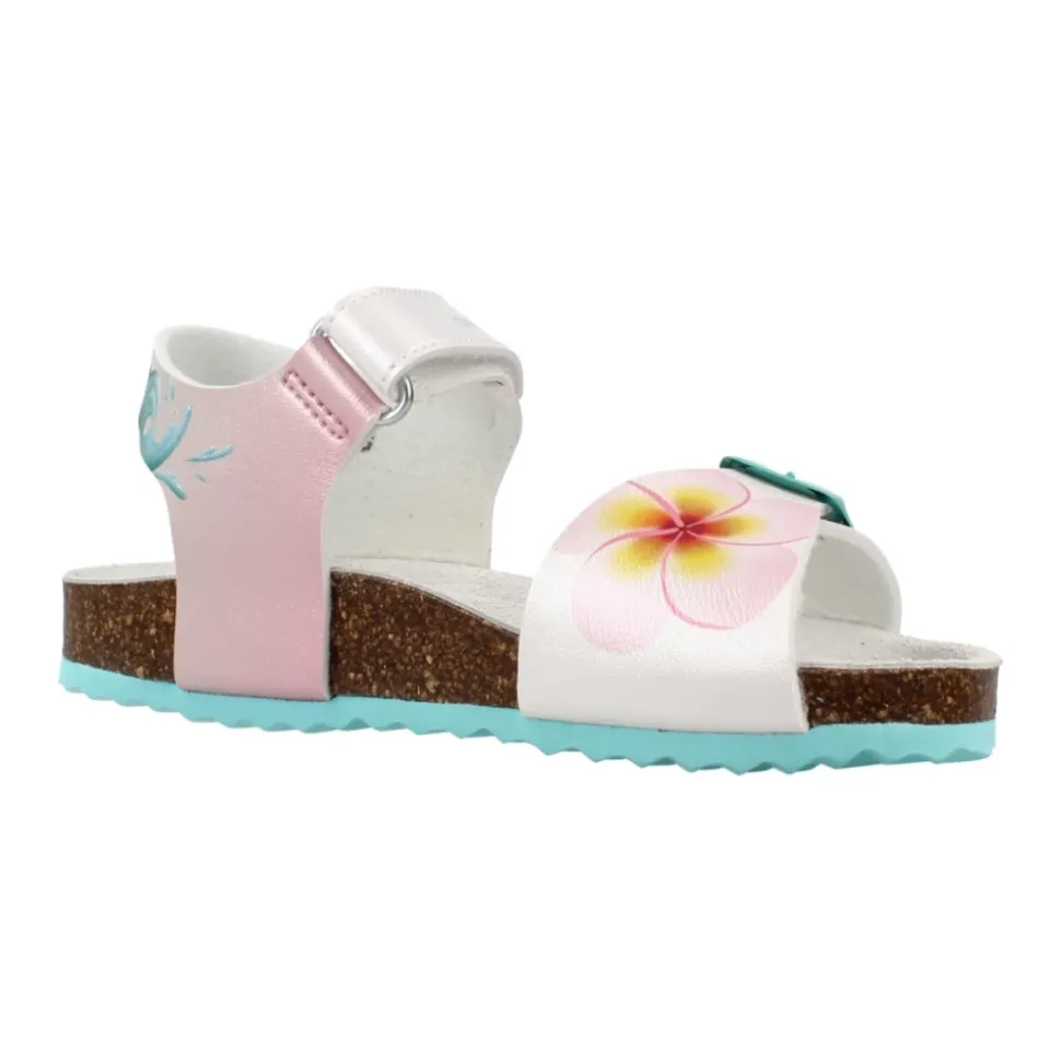 Adriel Sandal