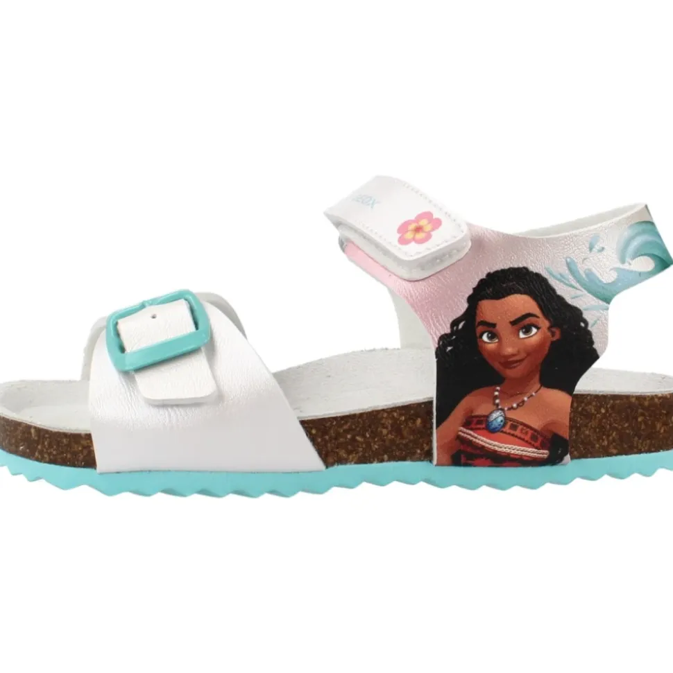 Adriel Sandal