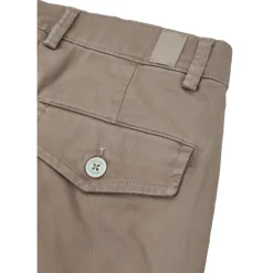 Barwione Garment-Dyed Spodnie Bawełniane z Zakładkami o Luźnym Kroju