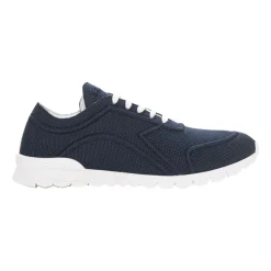 Canvas sneaker