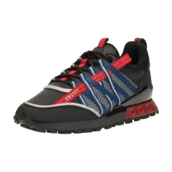 Fearia Sneakers