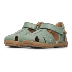 Half-closed leather sandals SEE