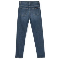 Jeansy o prostych nogawkach
