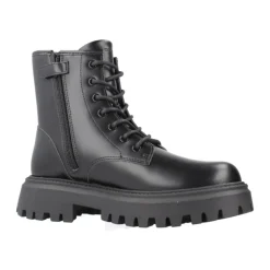 J Maquinnens Boot
