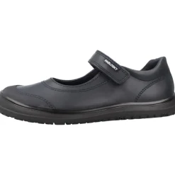 Klasyczne buty dziecięce