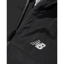 Kurtka Athletics Woven Mesh Lined w Czarnym