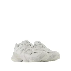 9060 Lace Sneakers