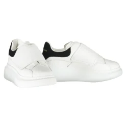 Oversized Sneaker