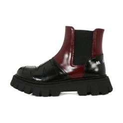 82046 Panelled Leather Boot