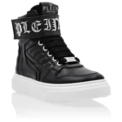 Runner Sneaker Gothic