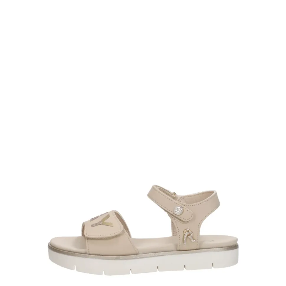 Sandal 6