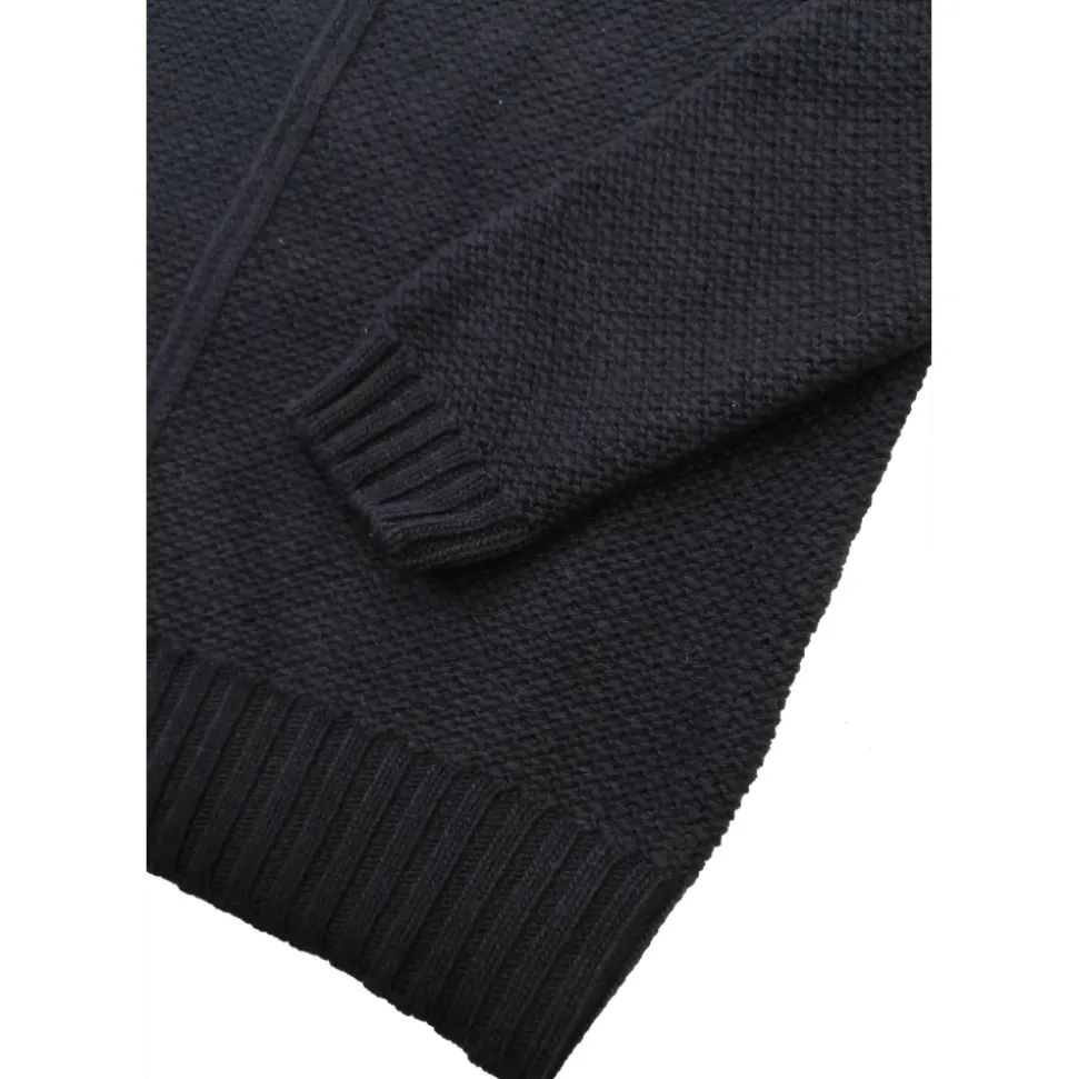 Sleveless Knitwear