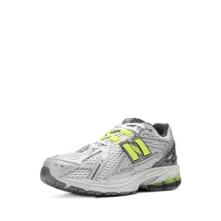 1906 Sneakers