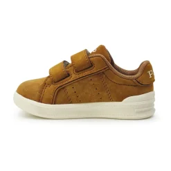 Sneakersy