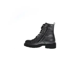 Stylowe srebrne buty dziecięce