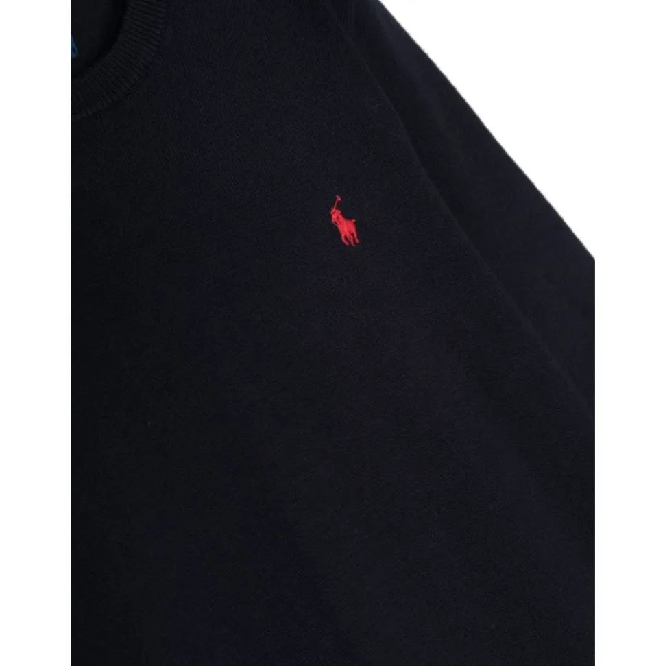 Sweter wkładany przez głowę