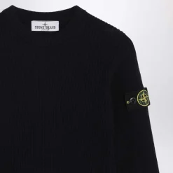 Sweter z Okrągłym Dekoltem i Subtelnymi Prążkowanymi Detalami